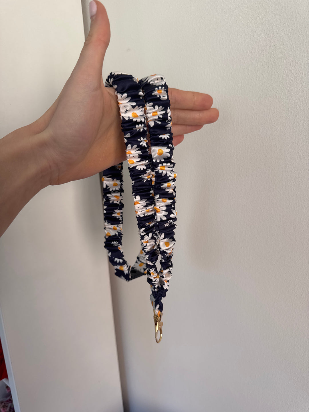 Navy Daisy Lanyard