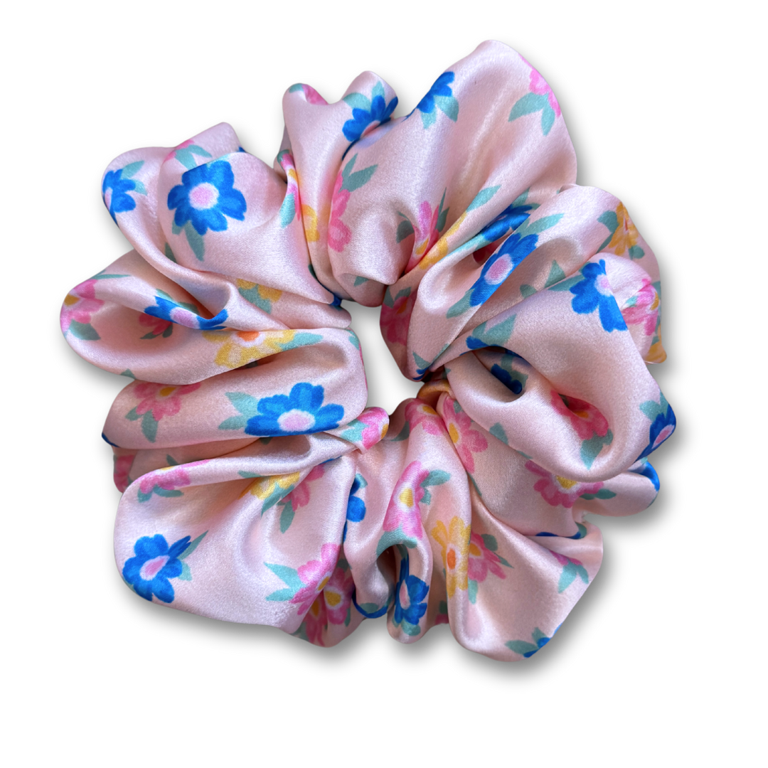 pretty primula Scrunchie