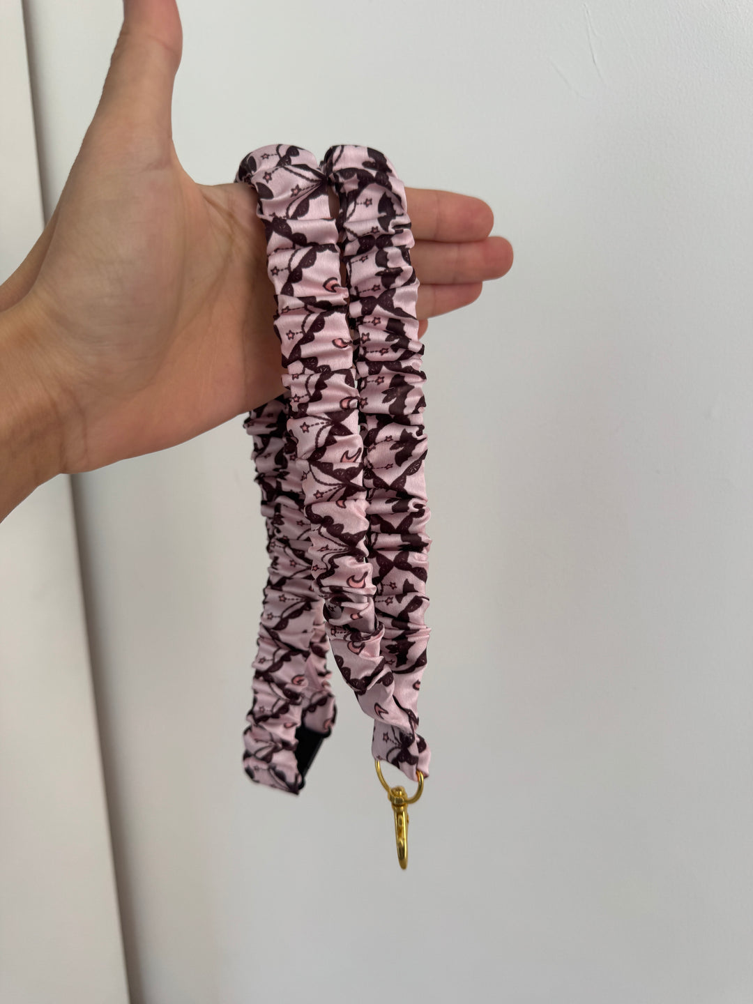 Little bat trellis lanyard