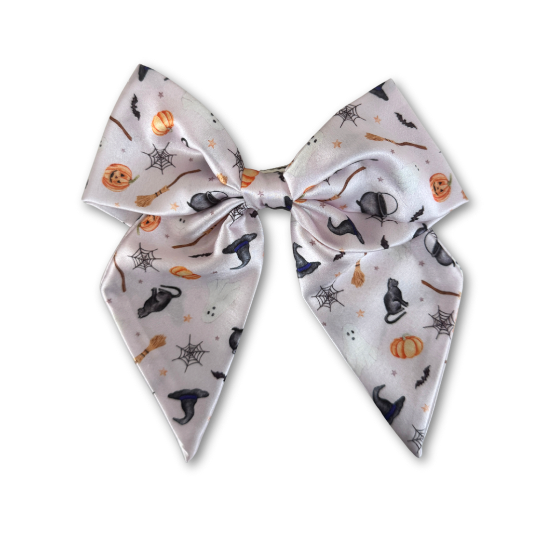 NEW - Hocus Pocus Short Tail Hair Bow