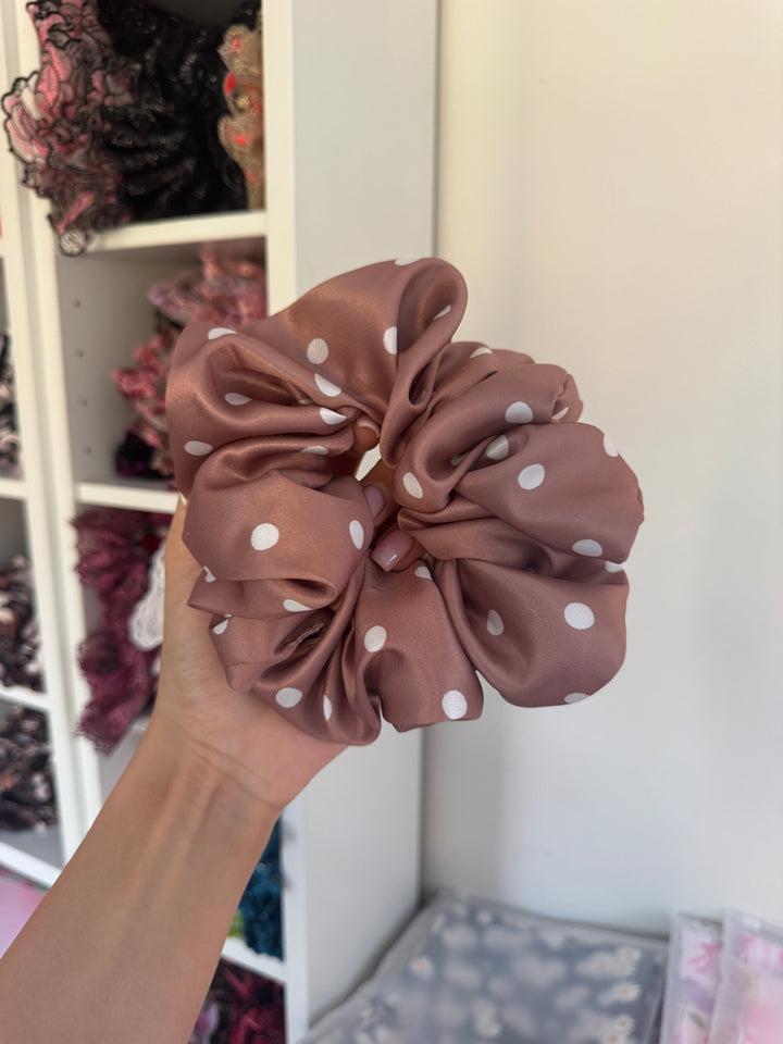White on mocha polka dot Scrunchie