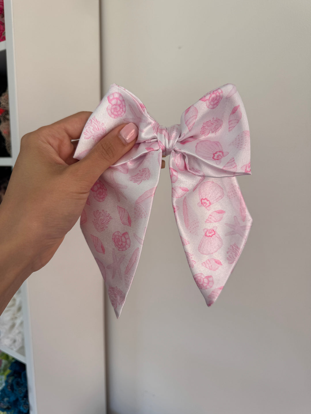 Pink Seashells Short Tail Bow
