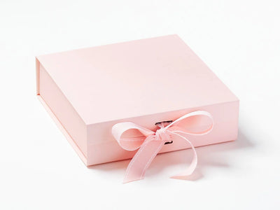 GIFT WRAPPING