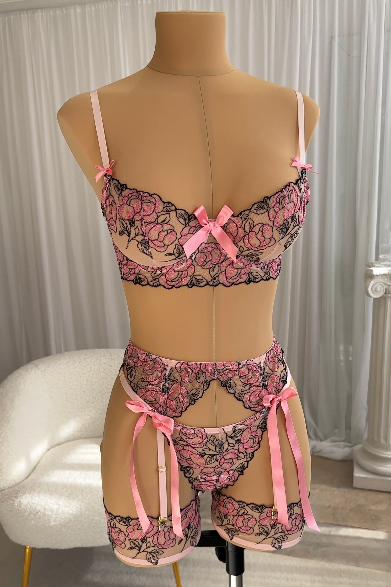 HALLIE Suspender belt